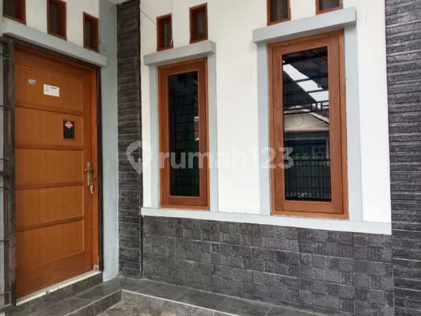 Rumah Strategis Cikarang 5 Menit ke Living Plaza Jababeka Rumah Strategis Cikarang 5 Menit ke Living Plaza Jababeka
