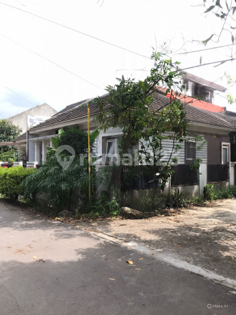 Rumah Hook di Komplek Kiara Sari Buah Batu Rumah Hook di Komplek Kiara Sari Buah Batu