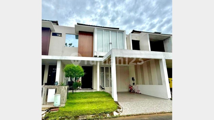 Di Jual Rumah Cakep Grand ochird 2 lantai 