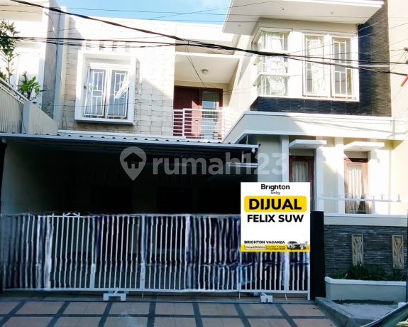 Rumah 2.5 Lantai Di Enggano Barat Gresik Kota Baru 
