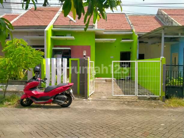 Rumah 1 Lantai GKB Manyar Gresik Rumah 1 Lantai GKB Manyar Gresik