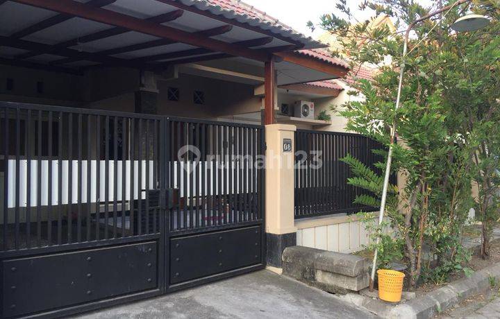 Rumah Gkb Manyar Gresik