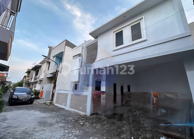 Unit Rare! Rumah 2 Lantai Kalijudan Barat - Potensi Income 60 Jt/Tahun Unit Rare! Rumah 2 Lantai Kalijudan Barat - Potensi Income 60 Jt/Tahun