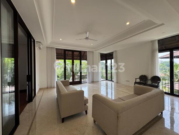 Tropical resort style and low rise apartment in a beautiful compound in Cilandak