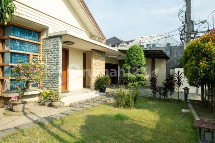 RUMAH 2 LANTAI DIMEDAN FULL FURNISHED TINGGAL MASUK AJA RUMAH 2 LANTAI DIMEDAN FULL FURNISHED TINGGAL MASUK AJA