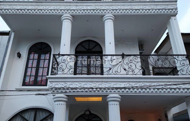 Dijual Rumah Modern Komplek Pelangi Antapani Bandung