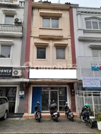 Strategic 3-Story Shop House for Sale in BSD Tangerang, Negotiable Until Deal.