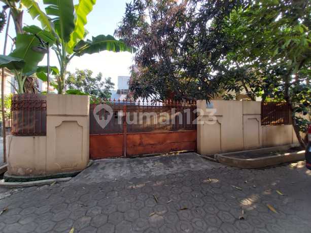Dibawah Pasaran Rumah Hook di Pekayon Bekasi Selatan NEGO Dibawah Pasaran Rumah Hook di Pekayon Bekasi Selatan NEGO