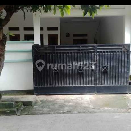 Dijual Rumah Bagus SHM 1,5 Lantai 3 Kamar Tidur di Cikarang Barat
