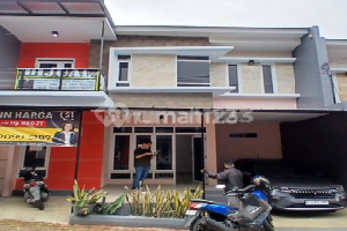 Termurah di Cimahi Dijual Rumah 2 Lantai di Komplek Ssp Salt River Cimahi Utara Full Renovasi