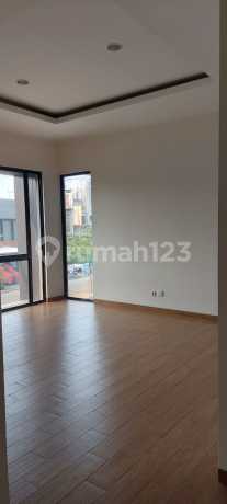 Dijual Rumah Suvarna Flavio Bagus Unfurnished | Cikupa