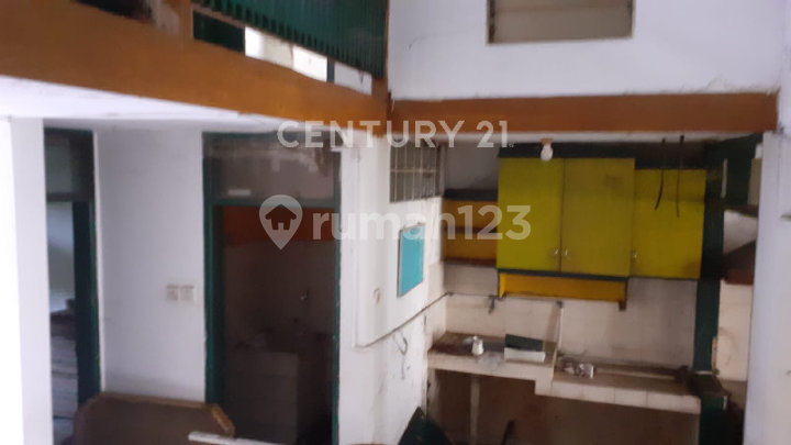 Rumah Hitung Tanah di Komplek Palem Permai Rumah Hitung Tanah di Komplek Palem Permai