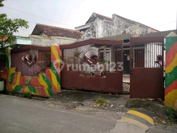 Rumah Hitung Tanah di Siwalankerto Dekat Universitas Petra Rumah Hitung Tanah di Siwalankerto Dekat Universitas Petra