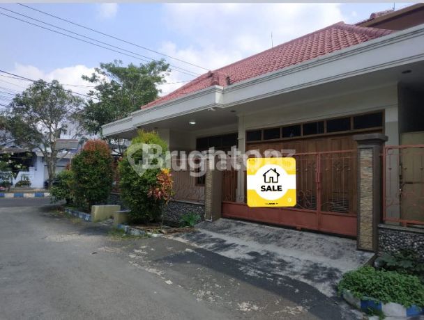 Rumah cantik  di sukun pondok indah malang