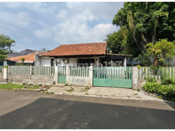 Di Jual Rumah Hook Hitung Tanah di Komplek PLN Duren Tiga Pancoran Jakarta Selatan Di Jual Rumah Hook Hitung Tanah di Komplek PLN Duren Tiga Pancoran Jakarta Selatan