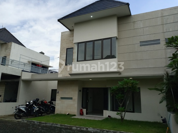 Rumah Pulo Lor di Cluster Green Natura, Rumah Ekslusif Akses Mudah di Pusat Kota Dekat Pasar Legi Rumah Pulo Lor di Cluster Green Natura, Rumah Ekslusif Akses Mudah di Pusat Kota Dekat Pasar Legi