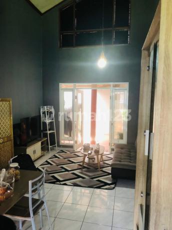 Konndisi Rapi Dan Terawat, Rumah Cantik Siap Huni diarea Batu Mulia, Bandung