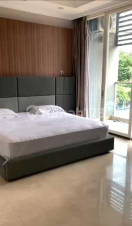 Jual Cepat 4 Bedroom Apartment Sudirman Residence 