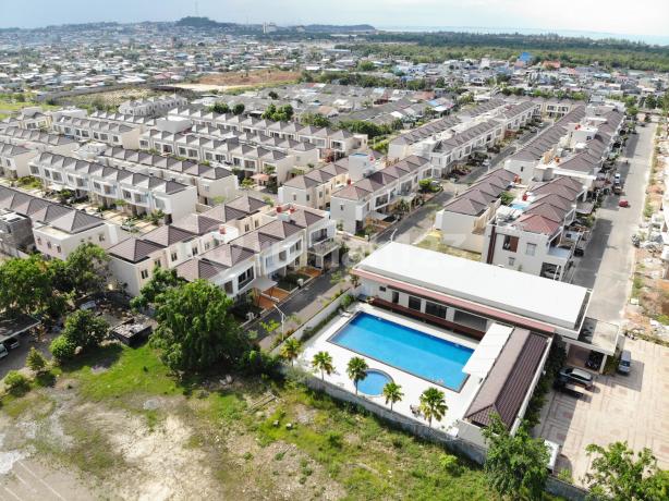 Rumah 2 Lantai Monde Residence Pasir Putih Batam Centre