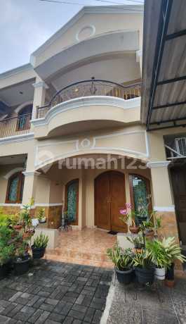 Ready-to-Live-In House for Sale Ready-to-Live-In House for Sale