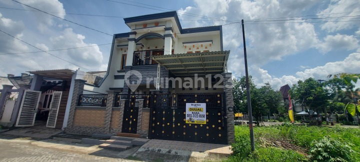 Rumah 2 Lantai Mewah Siap Huni.