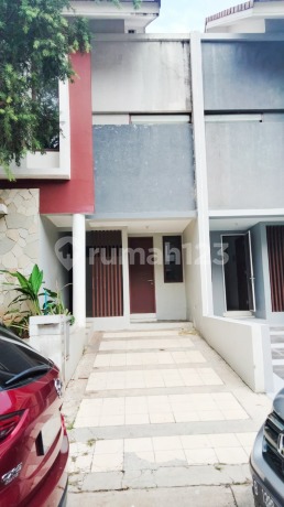 Rumah Lokasi Strategis Dekat Sekolah Discovery Conserva Bintaro, Tangerang Selatan