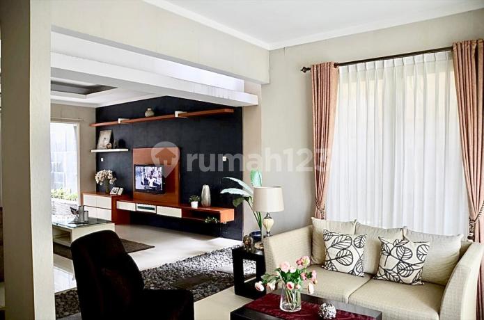Jarang Ada!! Rumah Eksklusif Depan Taman dengan Inner Court Kebayoran Garden Bintaro Sektor 7 Jarang Ada!! Rumah Eksklusif Depan Taman dengan Inner Court Kebayoran Garden Bintaro Sektor 7
