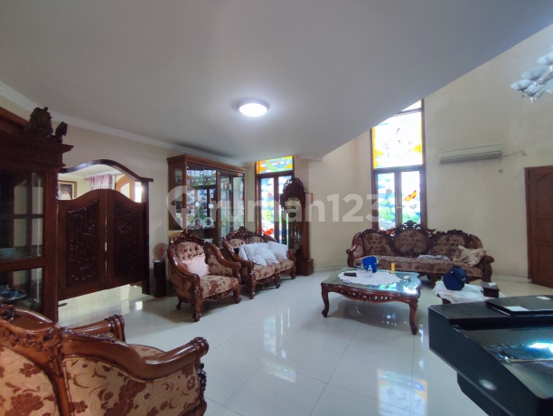 Rumah Mewah 2Lt Giri Loka Semi Furnish & Siap Huni