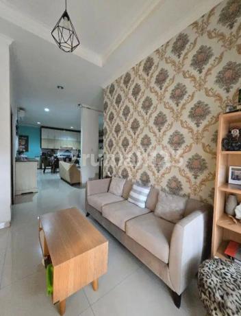 Rumah 2 Lantai SHM Siap Huni Bebas Banjir @VBI Ciputat