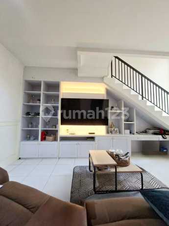 Rumah di Bintaro 2 Lantai SHM KT 4+1 KM 3+1