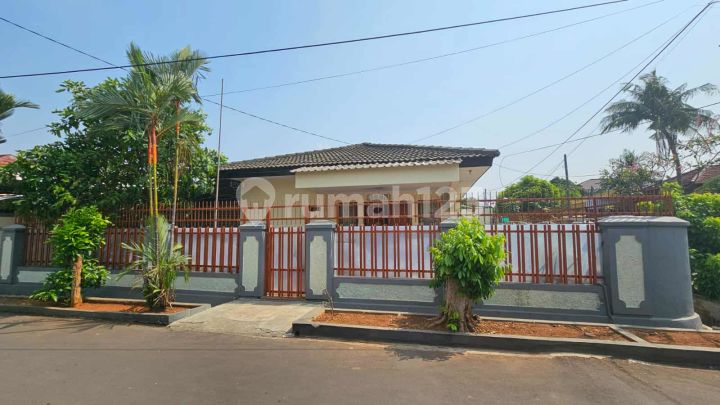 Rumah di Komplek Peruri Mencong Ciledug Dekat Halte Busway Puribeta