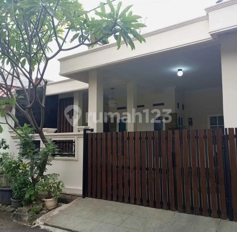 Jual Rumah Bagus Perumahan Mahkota Simprug Ciledug Tangerang