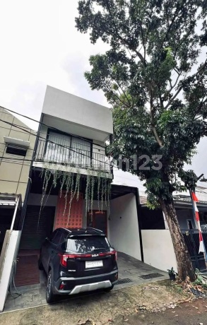 Jual Rumah Modern Minimalis Cluster Graha Bunga Bintaro Tangsel