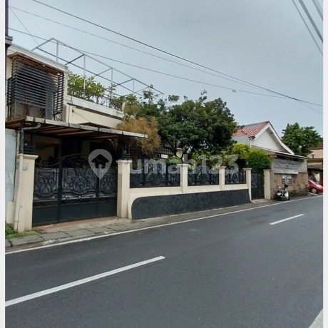 DIJUAL RUMAH SIAP HUNI Pinggiir Jalan PasarMingu Jaksel