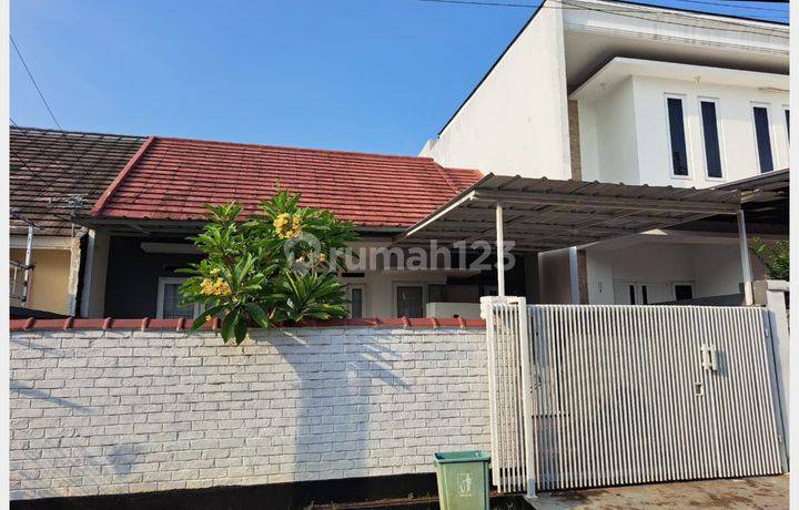 Jual Rumah Hunian Nyaman dan Asri, Bella Casa Residence Jl. Tole Iskandar - Depok