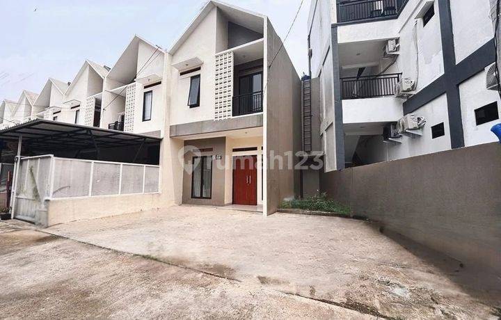 Rumah Siap Huni 800 Jutaan 2 Lantai Di Selatan Jakarta SHM
