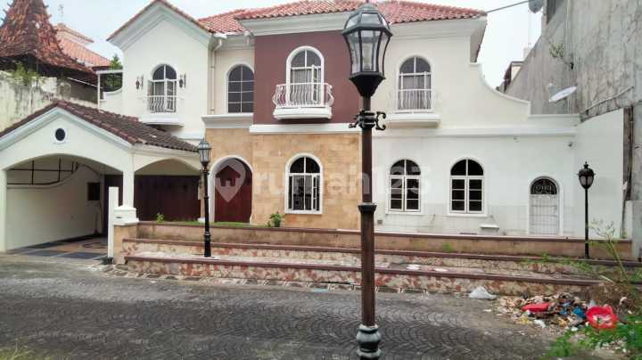 Rumah Tinggal 2 Lantai di Kawasan Elite Casa Grande Depok Sleman Rumah Tinggal 2 Lantai di Kawasan Elite Casa Grande Depok Sleman