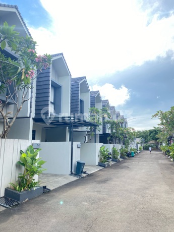 Rumah Ready Cluster 2 Lantai Deket Unpam 2 Rumah Ready Cluster 2 Lantai Deket Unpam 2