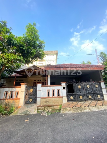 Dijual Murah Rumah Hook Murah Komplek Pamulang