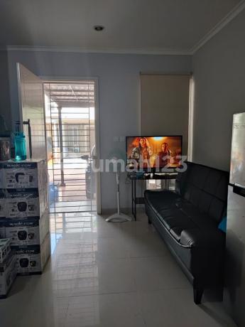 Dijual Rumah Nyaman di Cluster Elista Village Gading Serpong, Tangerang