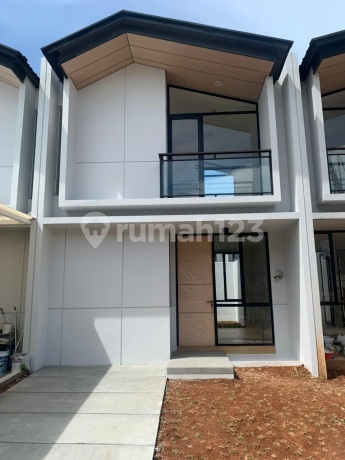 For Sale - Cendana Cove House, Lippo Karawaci, Tangerang For Sale - Cendana Cove House, Lippo Karawaci, Tangerang