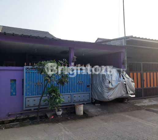 RUMAH SIAP HUNI DI PERUMAHAN KLAPA INDAH