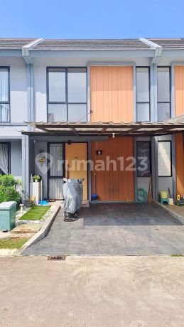 Rumah 2 Lantai Semi Furnished Siap Huni - Banyak Bonus