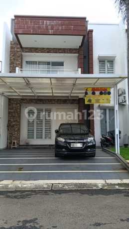 Rumah Nyaman 2,5 Lantai di Lingkungan Asri Lippo Karawaci Sentral Rumah Nyaman 2,5 Lantai di Lingkungan Asri Lippo Karawaci Sentral