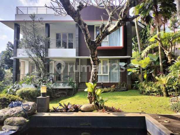 Full Furnished!! Rumah Villa Mewah di Area Dago Bandung Full Furnished!! Rumah Villa Mewah di Area Dago Bandung