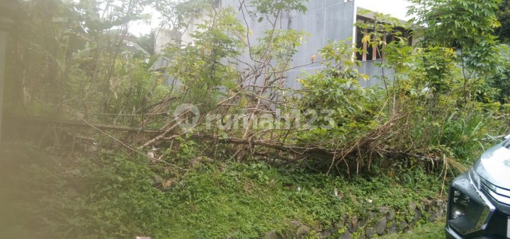 Land Ready to Build Suitable for Residential Homes or to Build Boarding Houses in Dago Asri