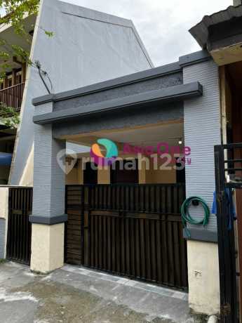 Di Jual Rumah 2 Lantai di Villa Bintang Mas Muncul Puspitek Tangerang Selatan Di Jual Rumah 2 Lantai di Villa Bintang Mas Muncul Puspitek Tangerang Selatan