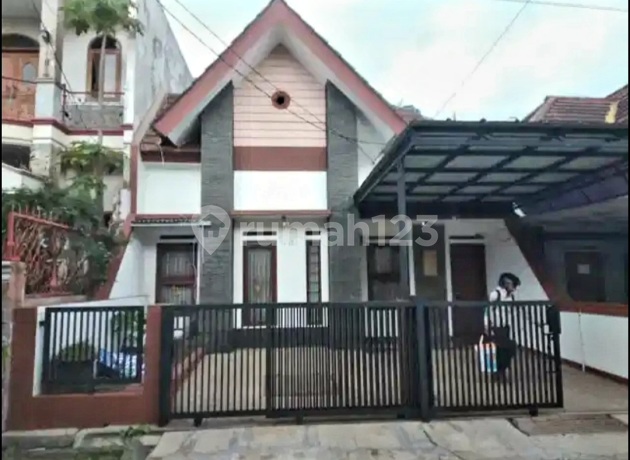 Dijual Rumah Terawat di Panorama Alam Parahyangan Arcamanik