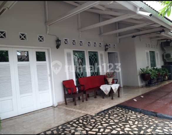 Rumah Strategis Di Tengah Kota Rumah Strategis Di Tengah Kota