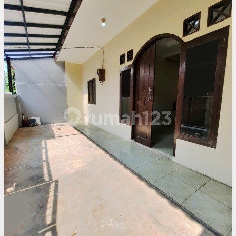 Rumah 2 Lantai Carport 1 Dekat Stasiun Sudimara, Tangsel Rumah 2 Lantai Carport 1 Dekat Stasiun Sudimara, Tangsel